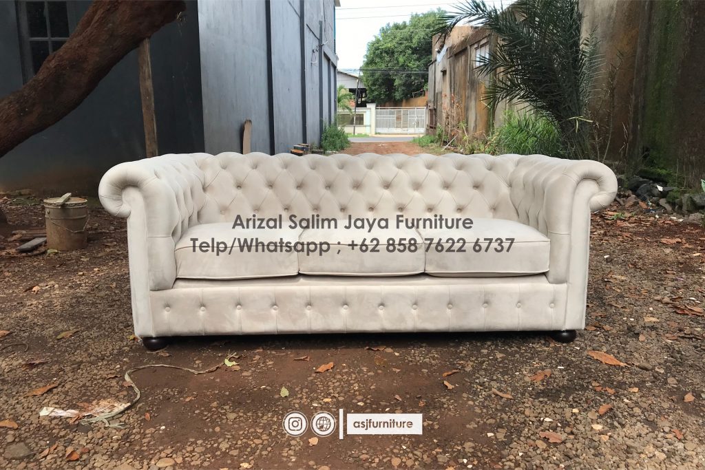 Kursi Sofa Chesterfield Dudukan 3