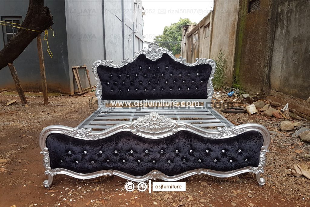 Tempat Tidur Ukir Sandaran Sofa