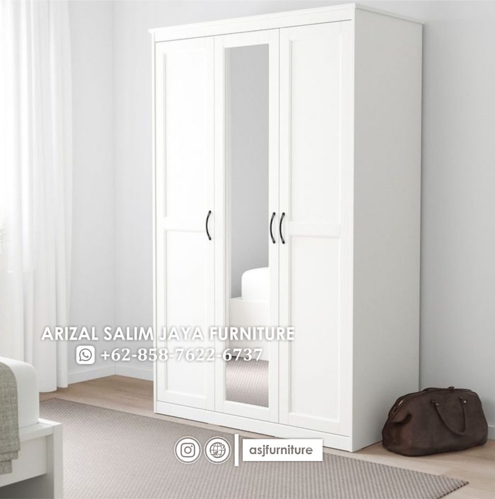 Lemari 3 Pintu Minimalis