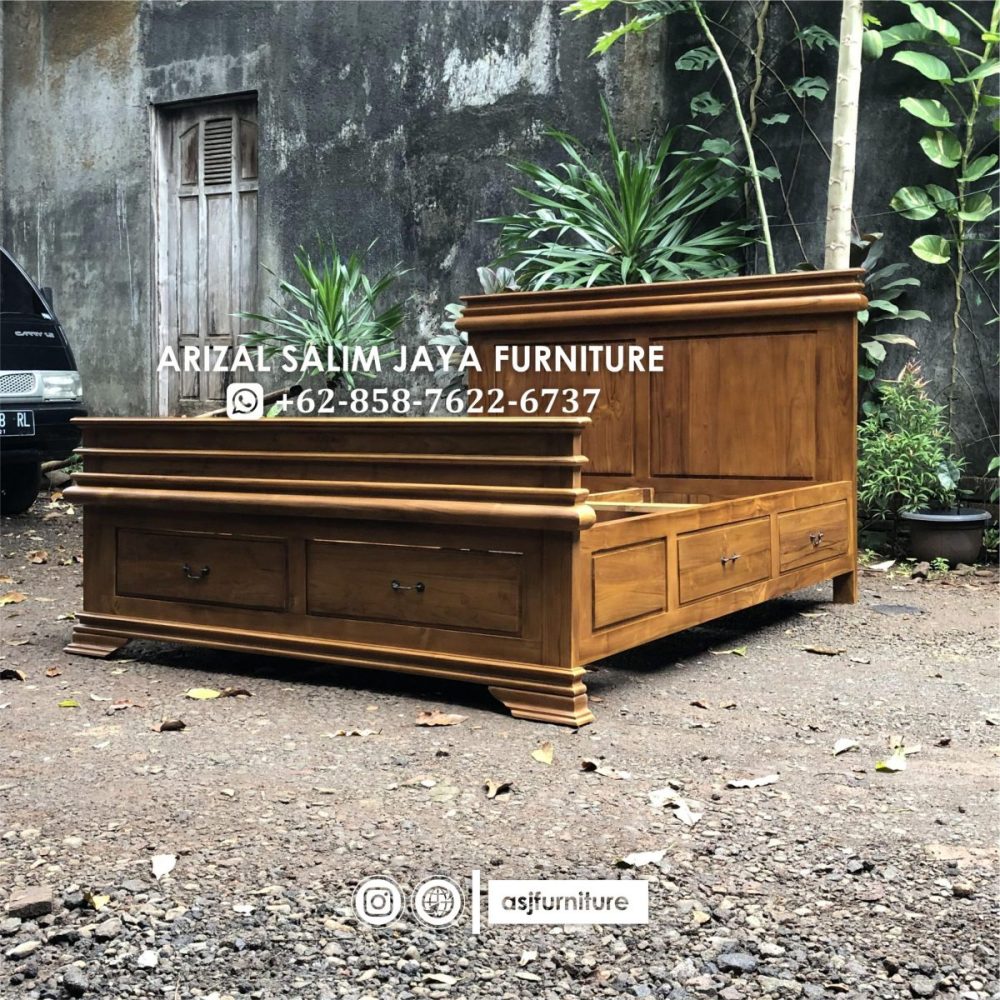 Dipan Tempat Tidur Laci Jati
