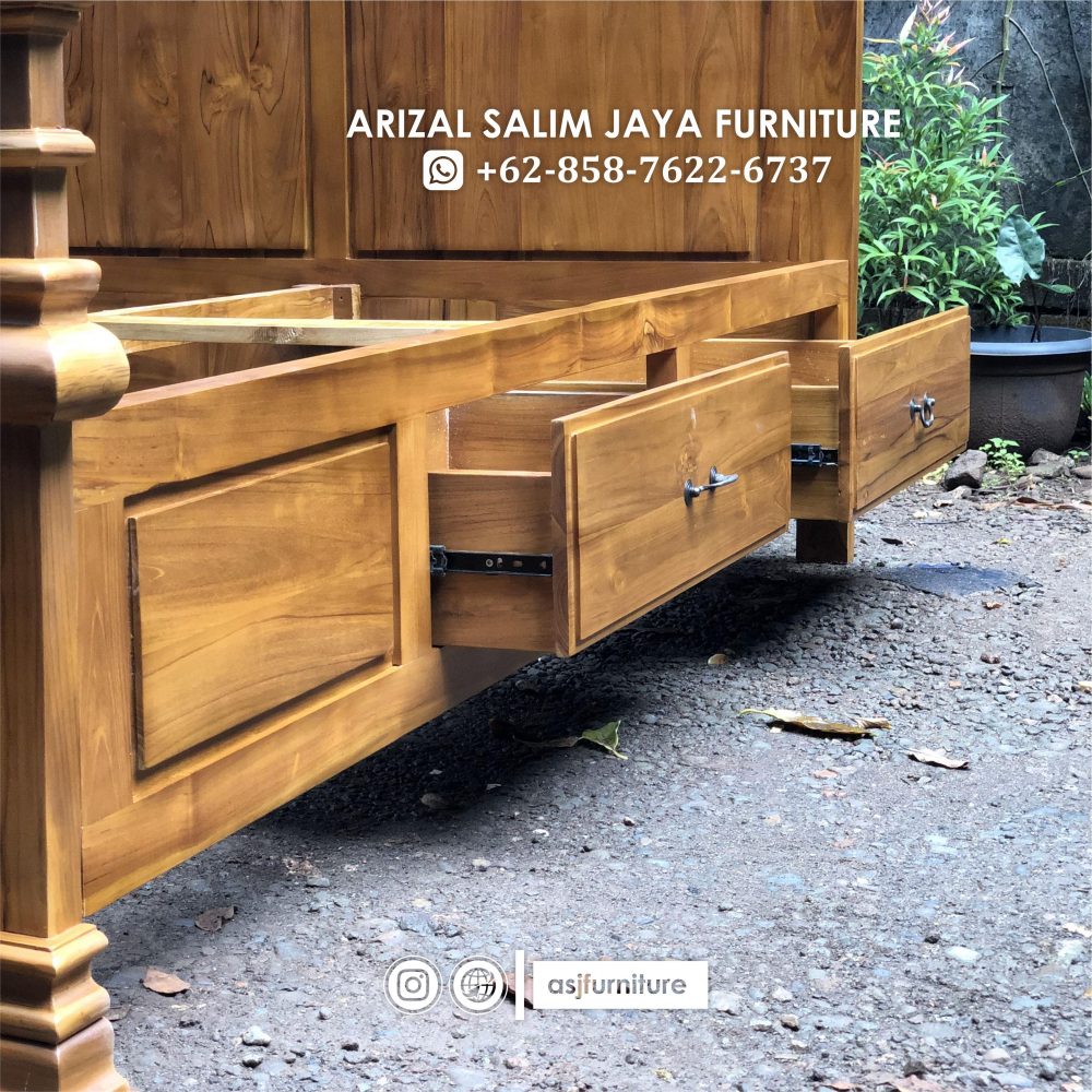 Dipan Tempat Tidur Laci Jati