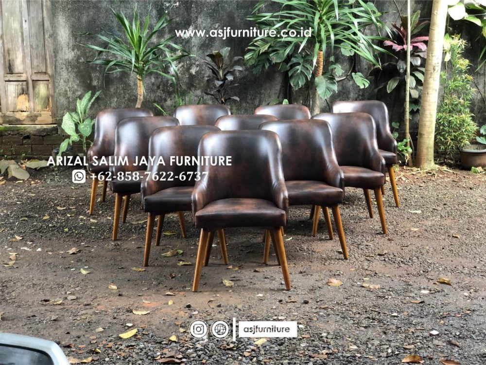 Kursi Makan Sofa Klasik