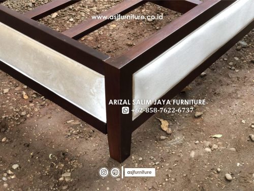 Tempat Tidur Jati Sandaran Tinggi Tempat Tidur Jati Sandaran Tinggi