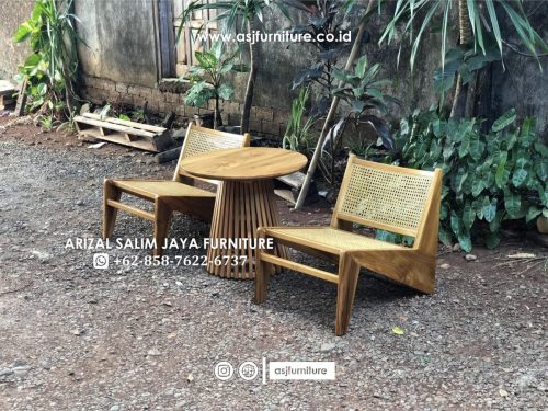 Set Kursi Teras Jati Rotan Klasik Set Kursi Teras Jati Rotan Klasik
