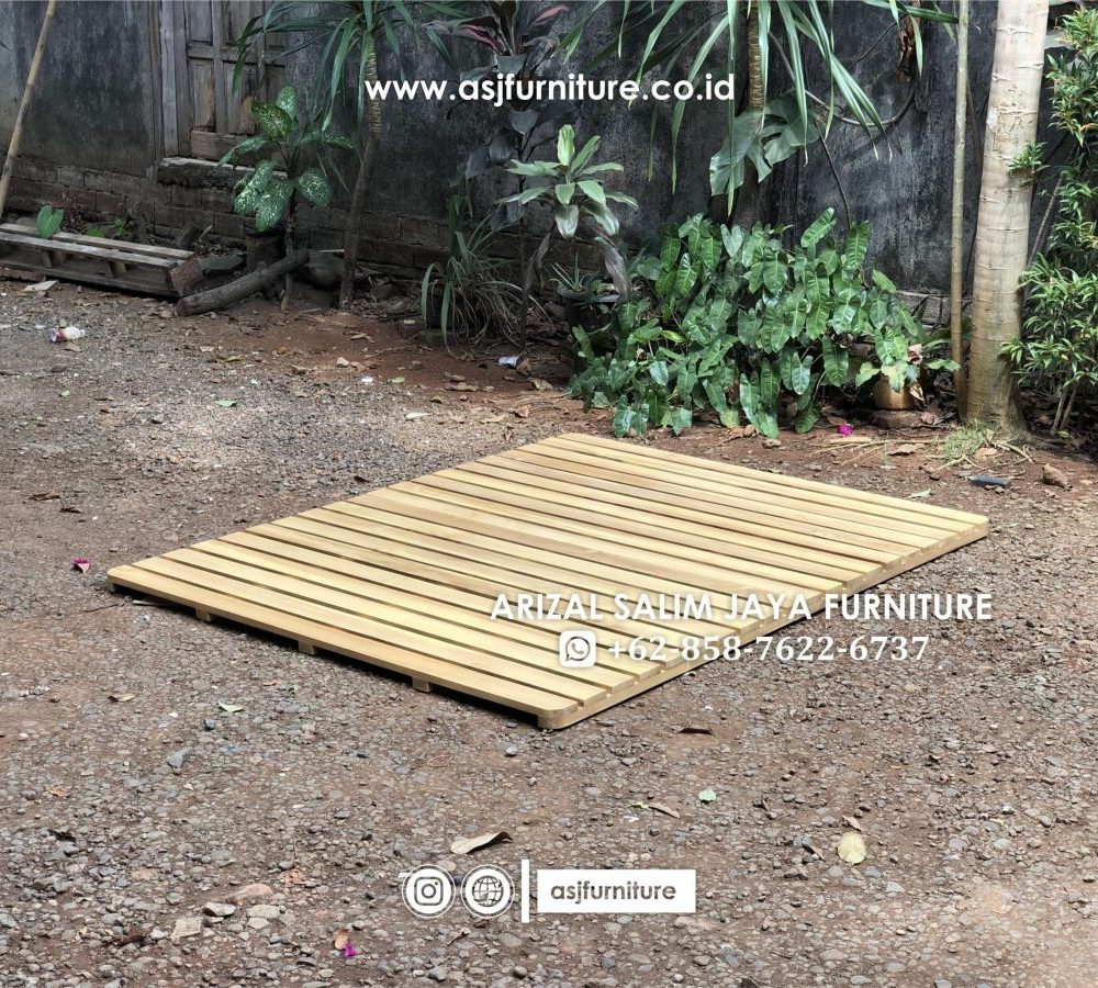 Tempat Tidur Jati Alas Lesehan
