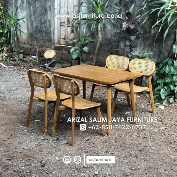 Set Meja Makan Jati Rotan Kursi 4