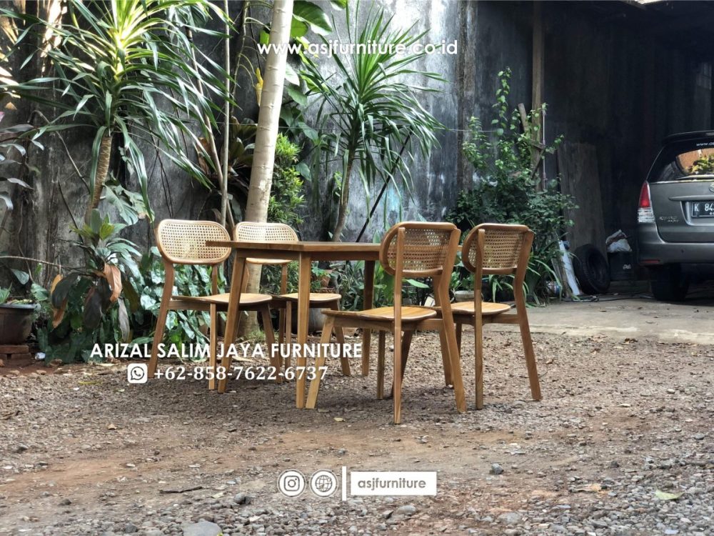 Set Meja Makan Jati Rotan Kursi 4