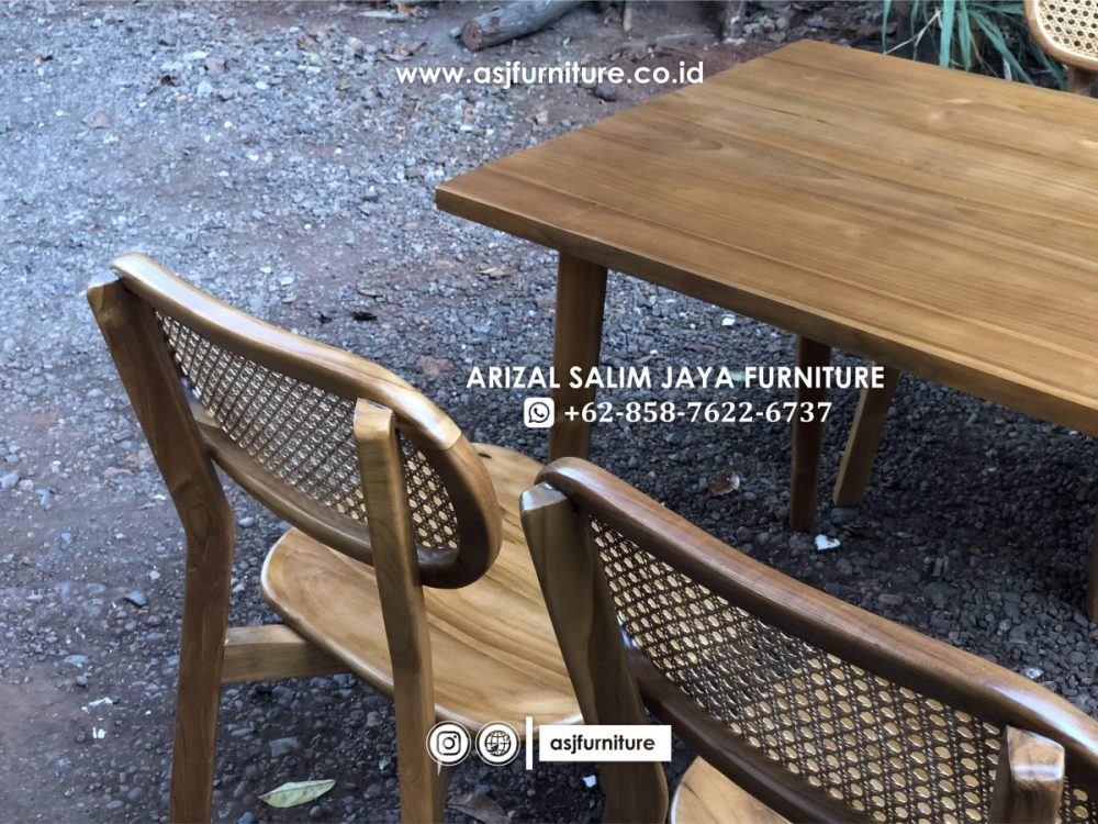 Set Meja Makan Jati Rotan Kursi 4