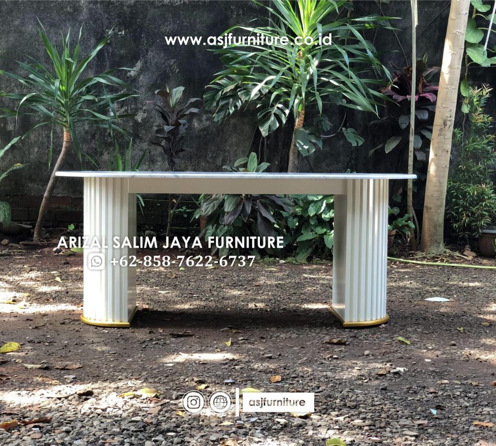 Meja Makan Marmer Carrara