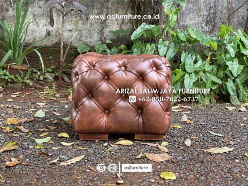 Stool Sofa Chesterfield Classic