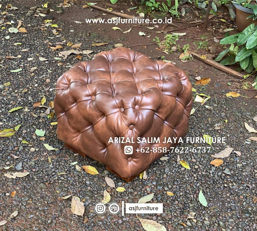 Stool Sofa Chesterfield Classic