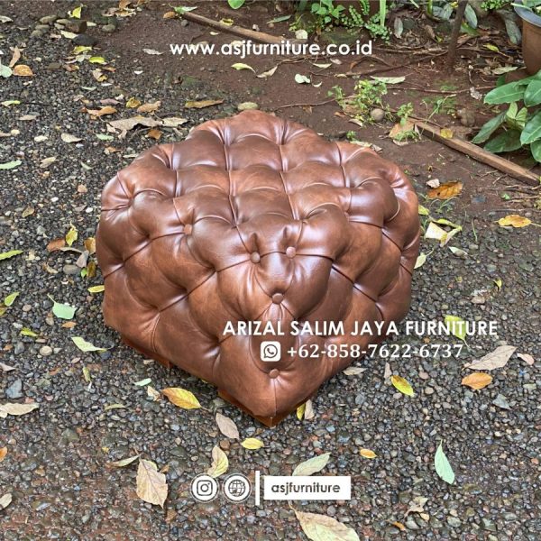 Stool Sofa Chesterfield Classic
