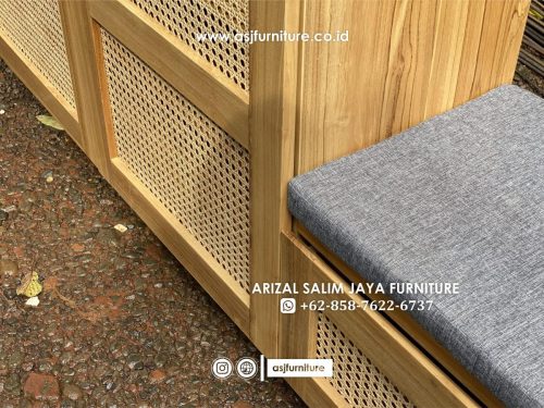 Rak Sepatu Jati Rotan Modern