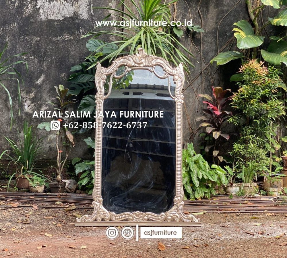 Kaca Cermin Hias Berdiri Ukiran
