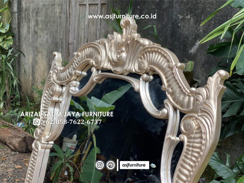 Kaca Cermin Hias Berdiri Ukiran