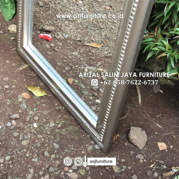 Kaca Mirror Berdiri Ukir Modern