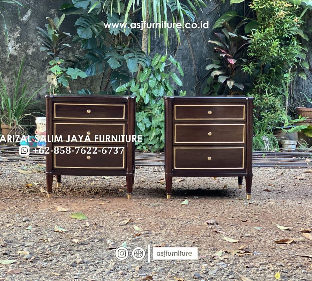 Bed Side Nakas Jati Caracole