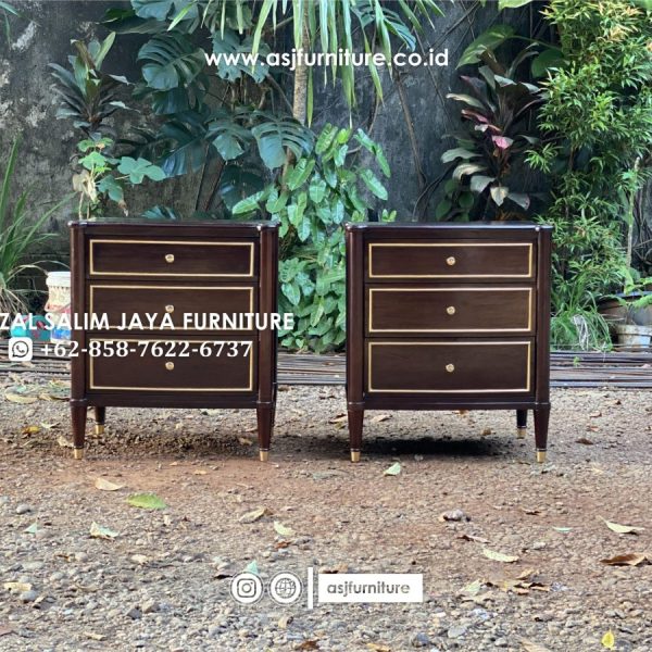 Bed Side Nakas Jati Caracole