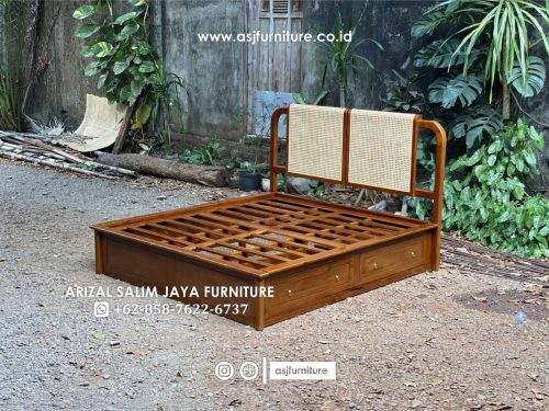 Tempat Tidur Jati Rotan Sandaran Modern Tempat Tidur Jati Rotan Sandaran Modern