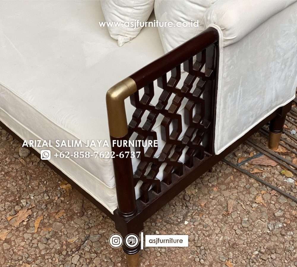Sofa Tamu Caracole Kayu Jati 3 Seater