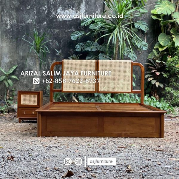 Set Dipan Tempat Tidur Jati Rotan Minimalis