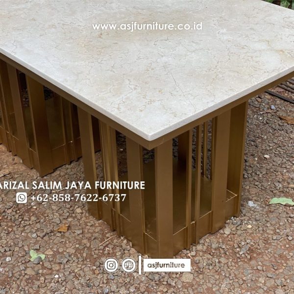 Meja Makan Marmer Kaki Besi Minimalis