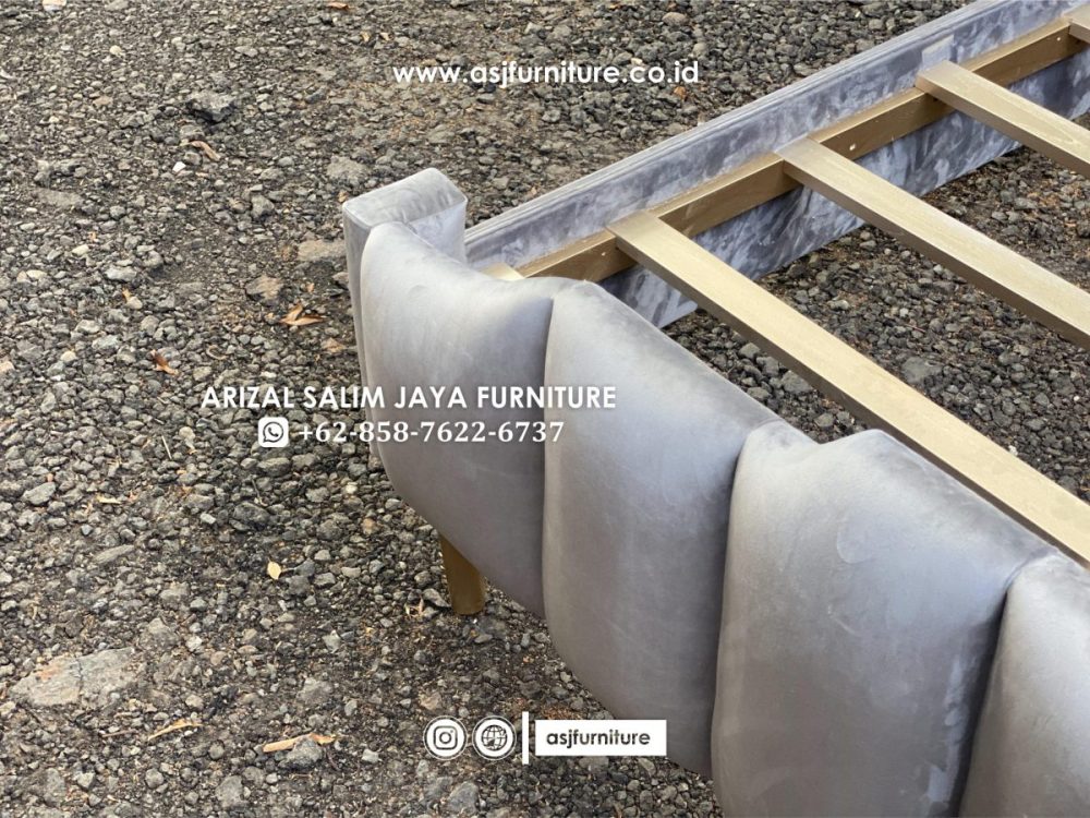 Ranjang Tempat Tidur Sandaran Busa Minimalis