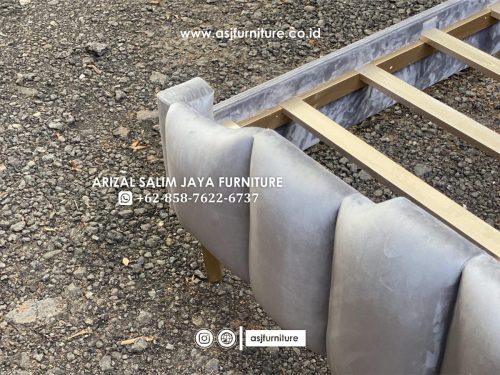 Ranjang Tempat Tidur Sandaran Busa Minimalis