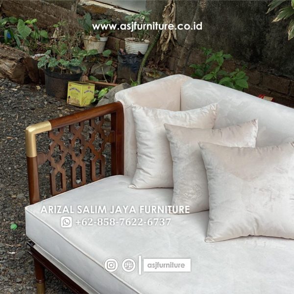 Kursi Sofa Jati Caracole 3 Seater Cream