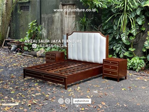 Dipan Jati Set Klasik Minimalis Sandaran Dipan Jati Set Klasik Minimalis Sandaran