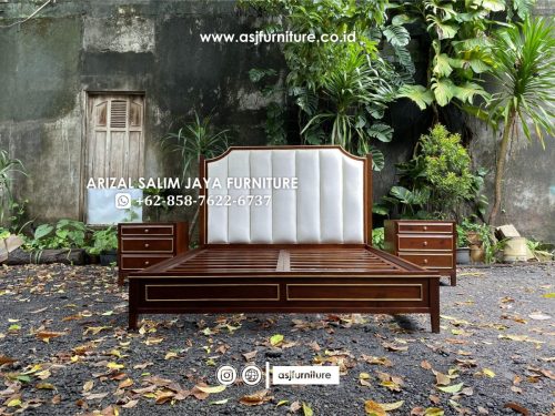 Dipan Jati Set Klasik Minimalis Sandaran Dipan Jati Set Klasik Minimalis Sandaran