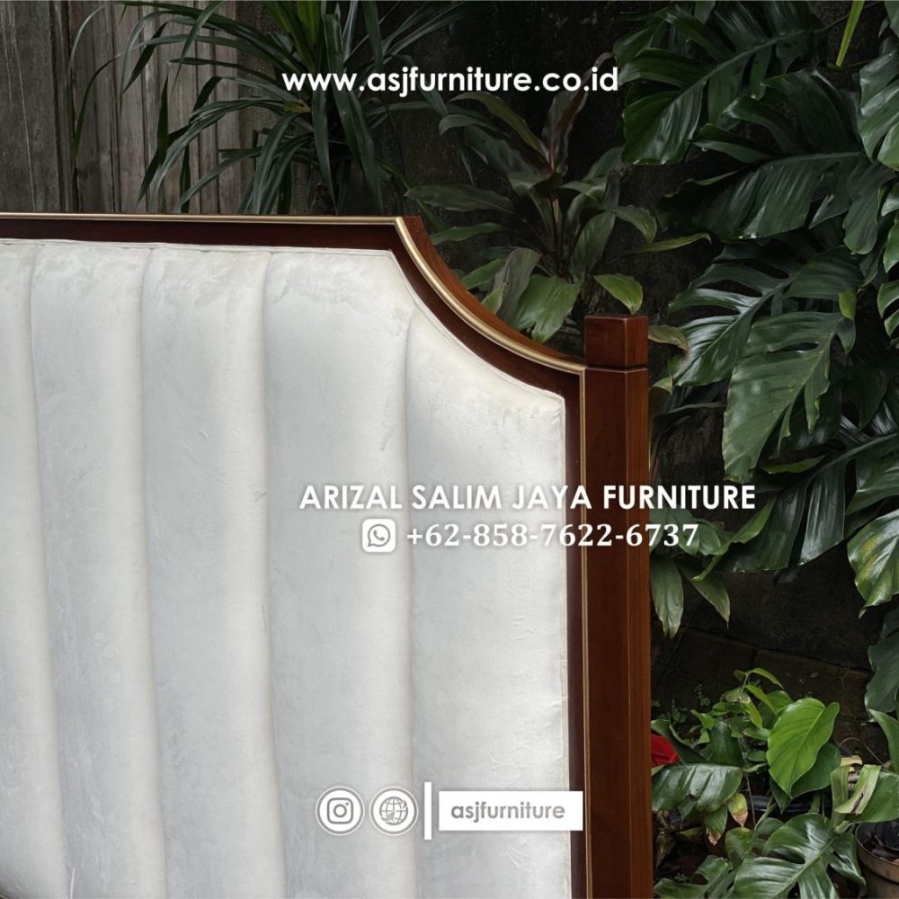 Dipan Jati Set Klasik Minimalis Sandaran