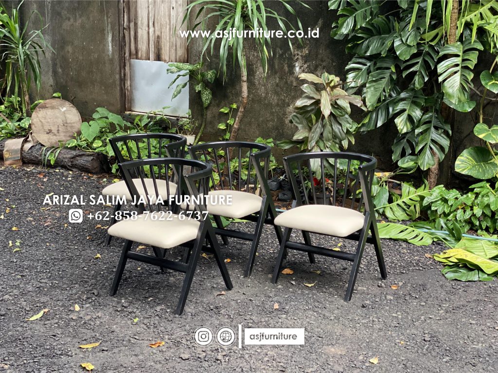 Kursi Makan Duco Hitam Jari Jari Modern