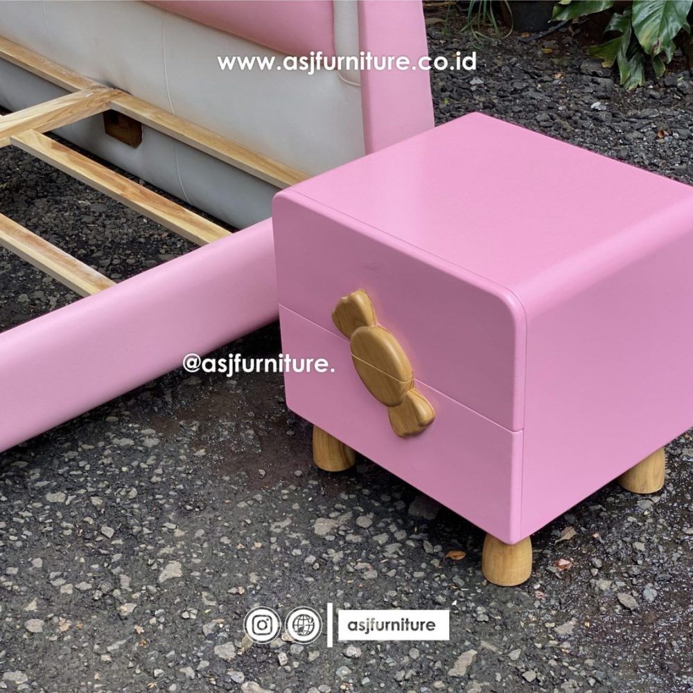 Set Dipan Tempat Tidur Anak Pink Shabby Minimalis