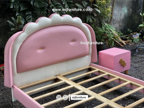 Set Dipan Tempat Tidur Anak Pink Shabby Minimalis Set Dipan Tempat Tidur Anak Pink Shabby Minimalis
