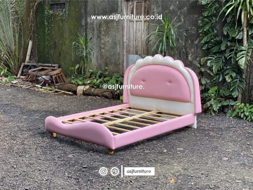 Tempat Tidur Anak Pink Sandaran Busa Shabby Minimalis