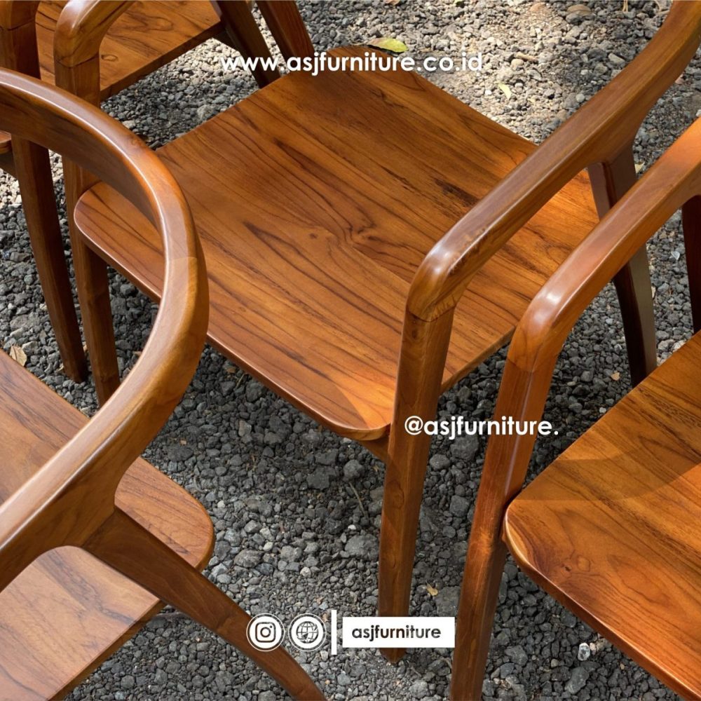 Kursi Makan Jati Walnut Klasik Modern