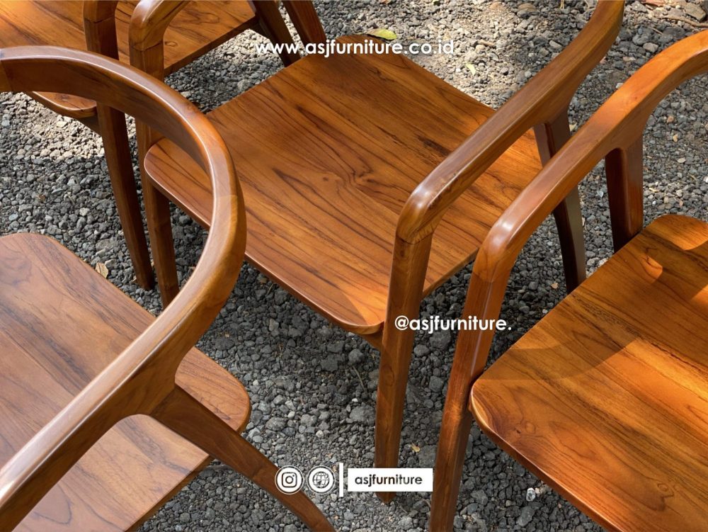Kursi Makan Jati Walnut Klasik Modern