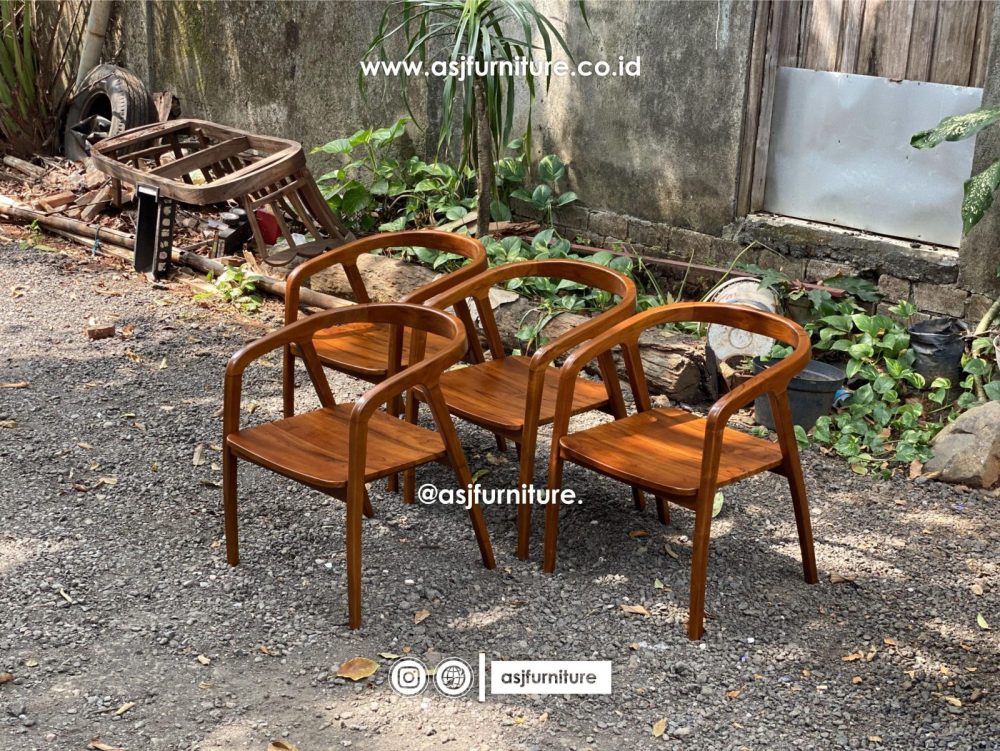 Kursi Makan Jati Walnut Klasik Modern
