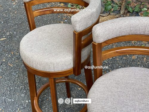 Kursi Bar Jati Klasik Busa Modern