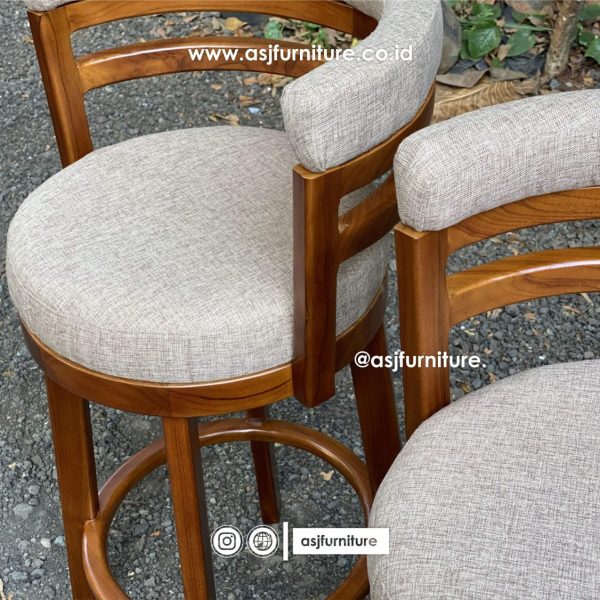 Kursi Bar Jati Klasik Busa Modern