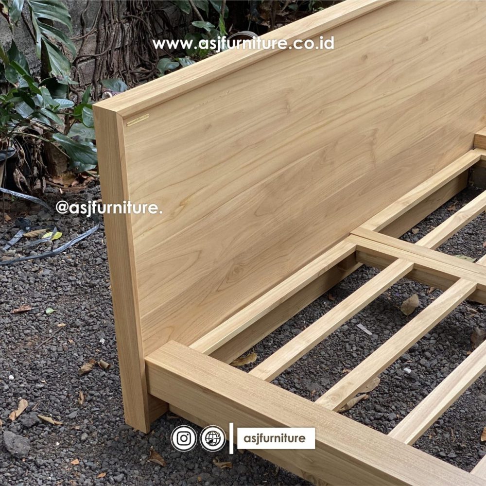 Tempat Tidur Kayu Jati Modern Minimalis