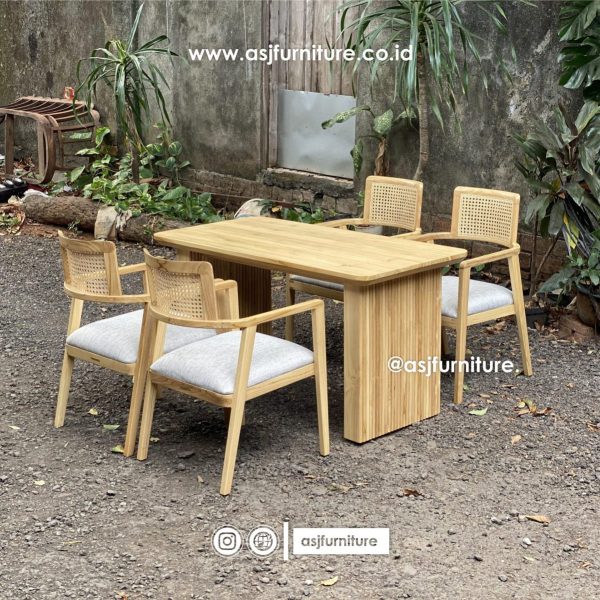 Meja Makan 4 Kursi Kayu Jati Salur Bleaching Minimalis