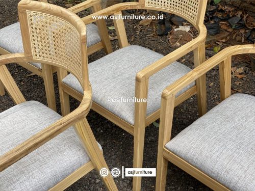 Kursi Makan Kayu Jati Rotan Busa Bleaching Minimalis Kursi Makan Kayu Jati Rotan Busa Bleaching Minimalis