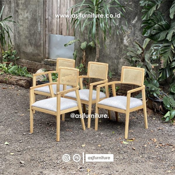 Kursi Makan Kayu Jati Rotan Busa Bleaching Minimalis