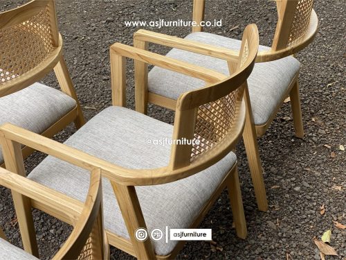 Kursi Makan Kayu Jati Rotan Busa Bleaching Minimalis Kursi Makan Kayu Jati Rotan Busa Bleaching Minimalis
