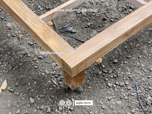 Ranjang Tidur Kayu Jati Rustic Solid Sandaran Tinggi Rotan Mewah