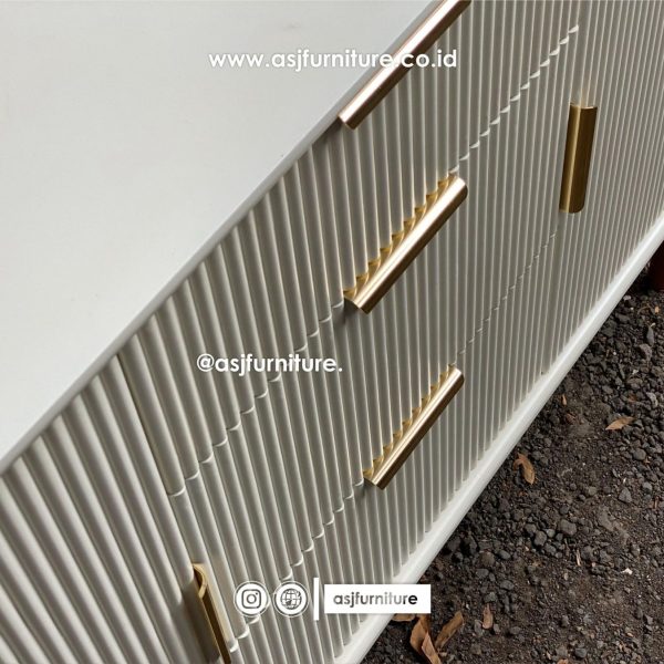 Bufet Putih Pintu Laci Salur Minimalis