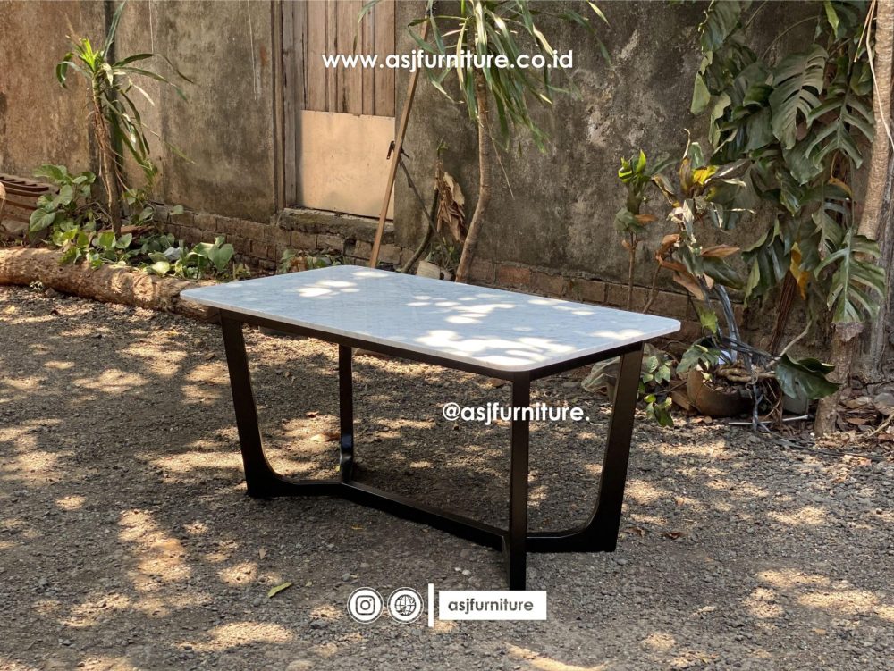 Meja Makan Jati Marmer Hitam Modern Mewah