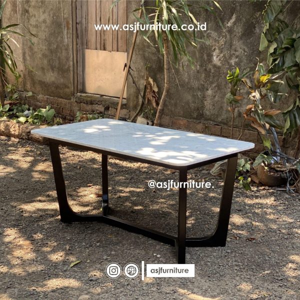 Meja Makan Jati Marmer Hitam Modern Mewah